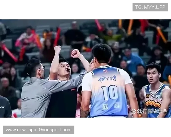 主场哨惹争议,客队教练赛后怒喷裁判 主场哨惹争议,客队教练赛后怒喷裁判